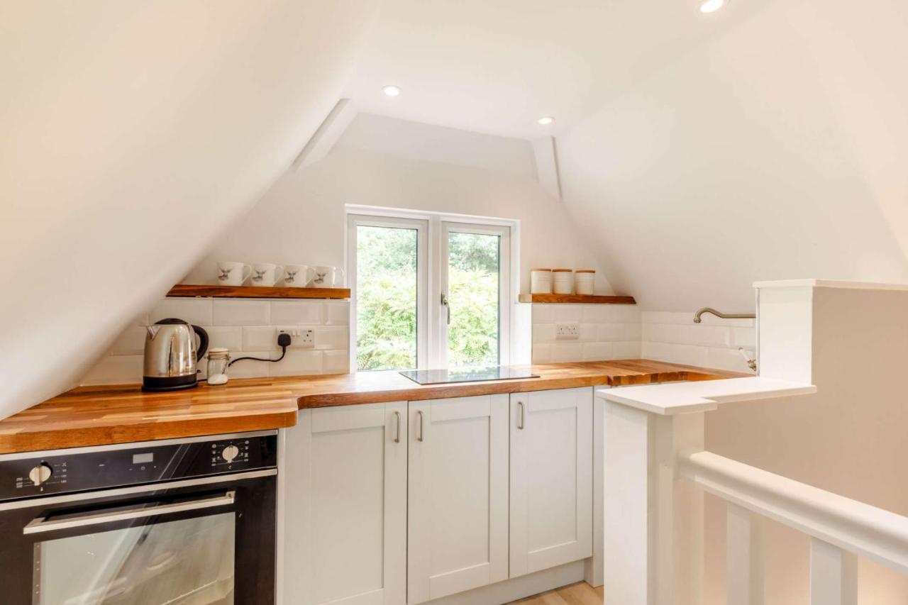 Little Thatch Lovely 2-Bed Converted Workshop Near Weymouth Radipole Exterior foto